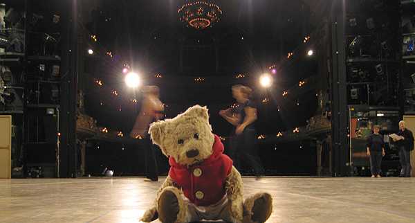 Gregory Bear alias Greggan at the opera sceen