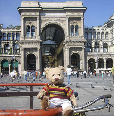 Teddy bear outside Vitorio Emanuelle in italy